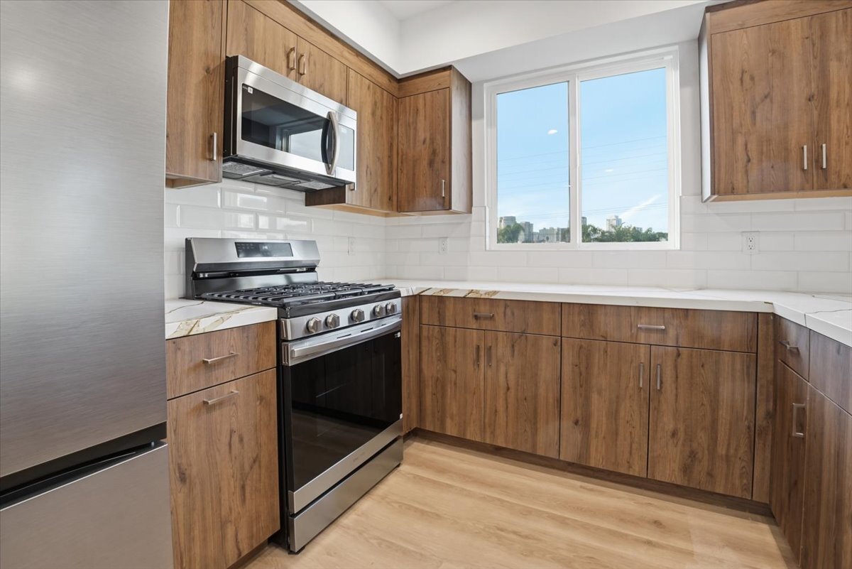 Building Photo - 1820 Prosser Ave