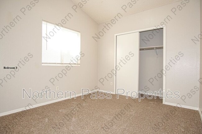 Building Photo - 11027 Sunshine Ct