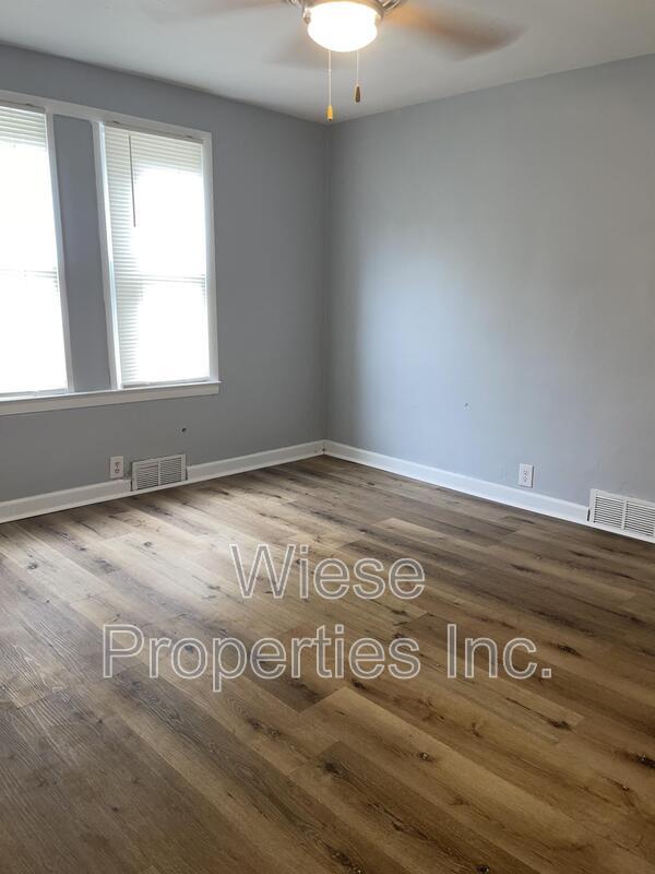 Building Photo - 1844 S 17th St