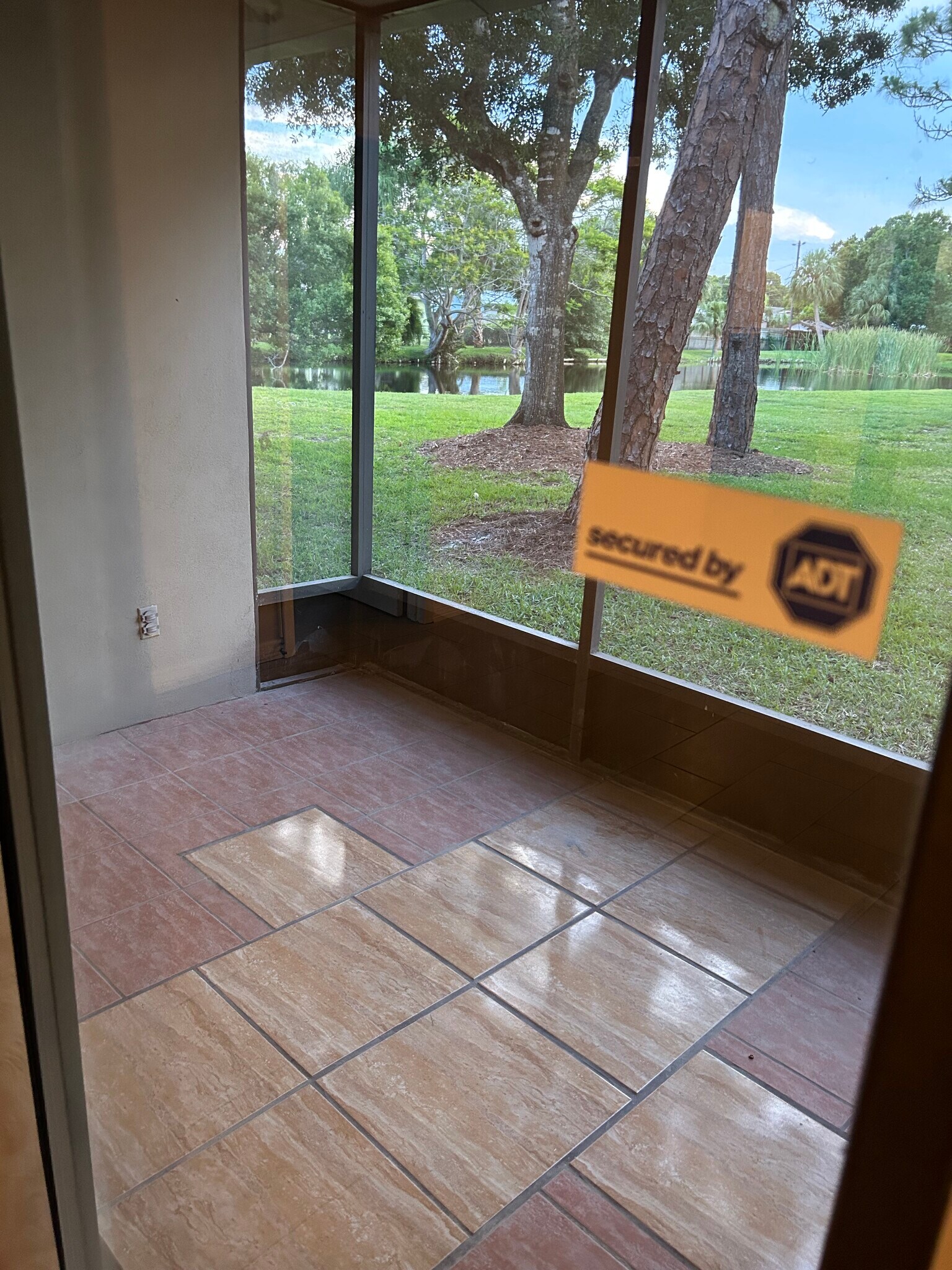 Building Photo - 2517 S 17th St