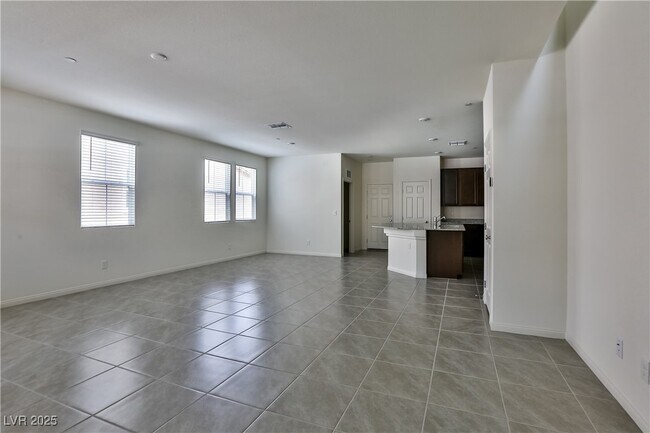 Building Photo - 3464 Covilha Ln