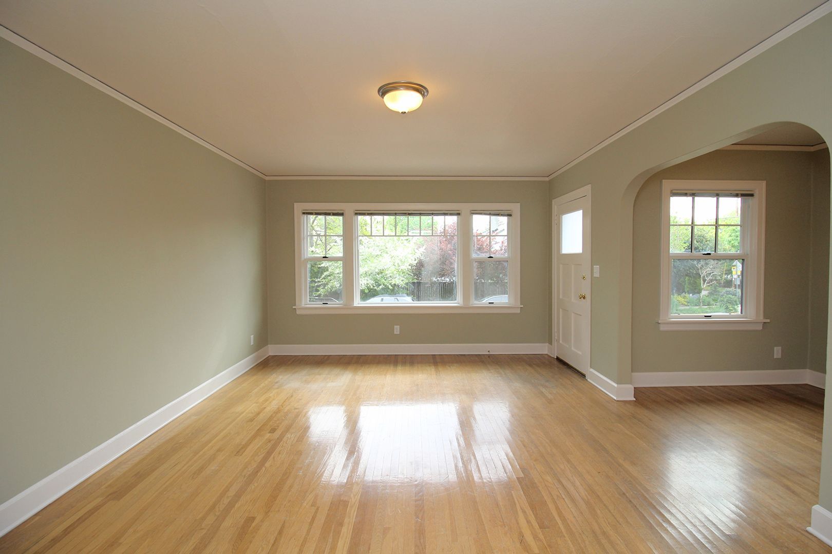 Building Photo - 2703 NW Raleigh St