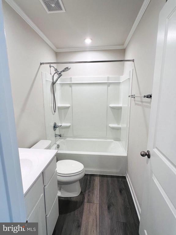 Building Photo - 303 Bait Rd