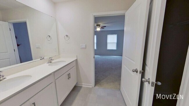 Building Photo - 3004 Platinum Pointe Dr-