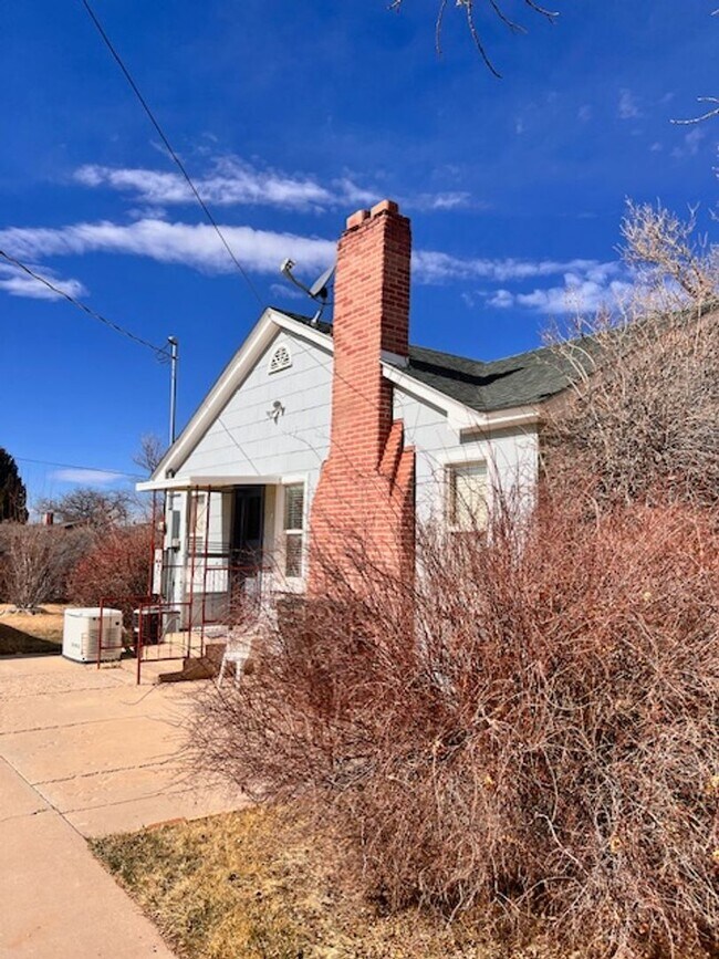 Building Photo - 112 S 100 E