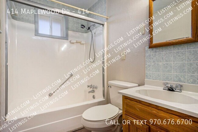 Building Photo - 414 Maplewood Dr