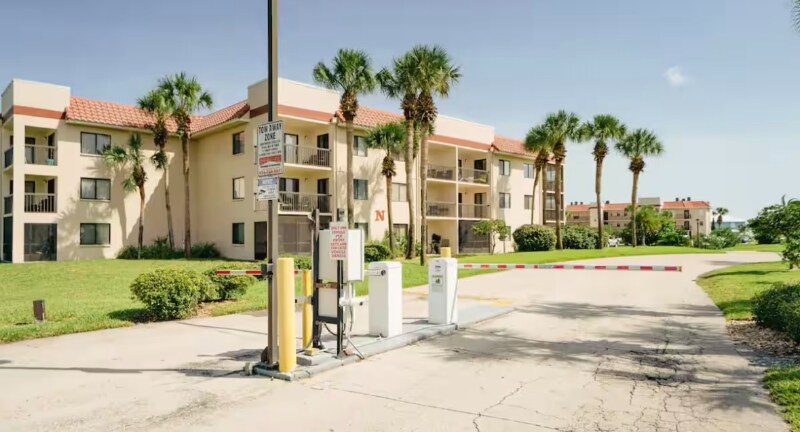 Building Photo - 4250 A1A S