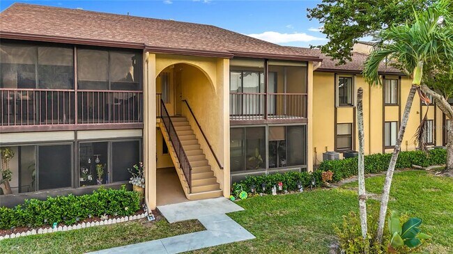 Building Photo - 826 Sky Pine Way