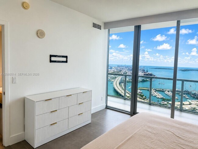 Building Photo - 888 Biscayne Blvd