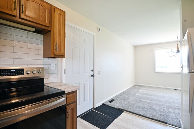 Building Photo - 272 WY-335