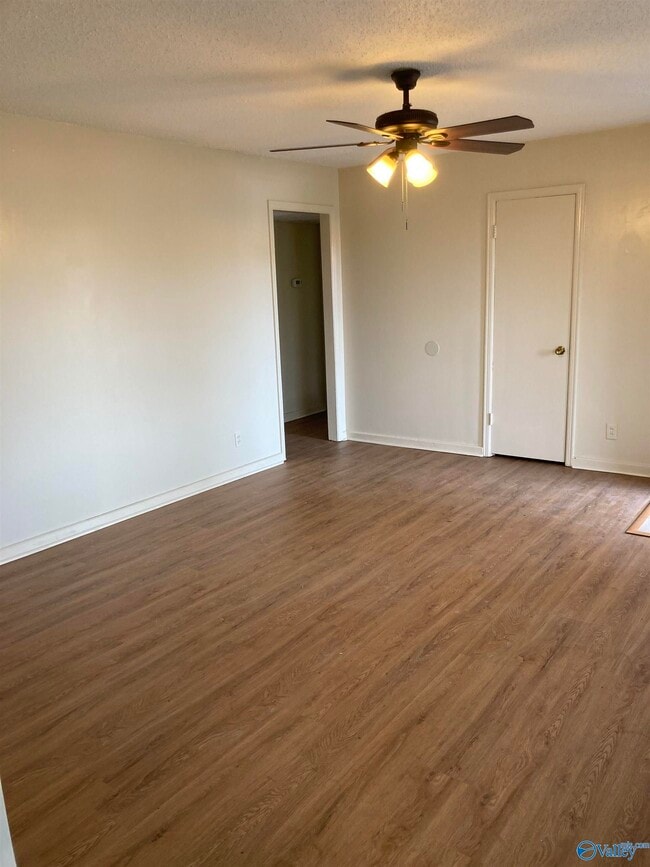 Building Photo - 3205 Hillandale Rd NW