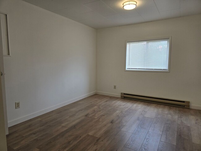 Building Photo - Newly remodeled two bedroom home - Port To...