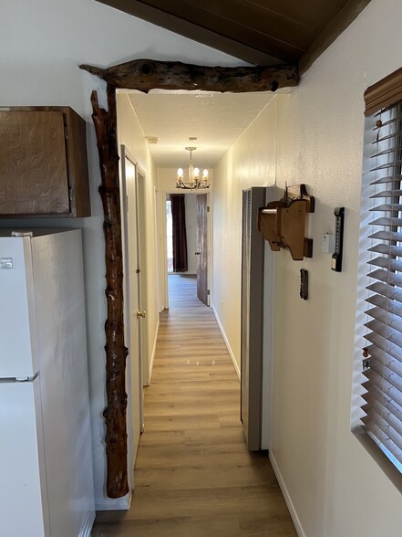 Building Photo - 259 Spruce Ln