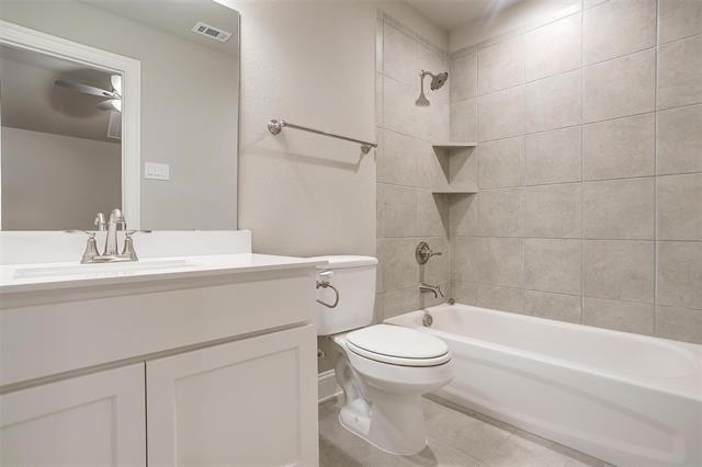 Building Photo - 820 Cavalcade Dr