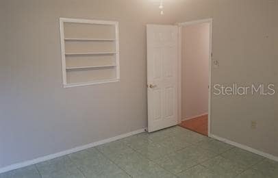 Building Photo - 1560 Robinson Dr N