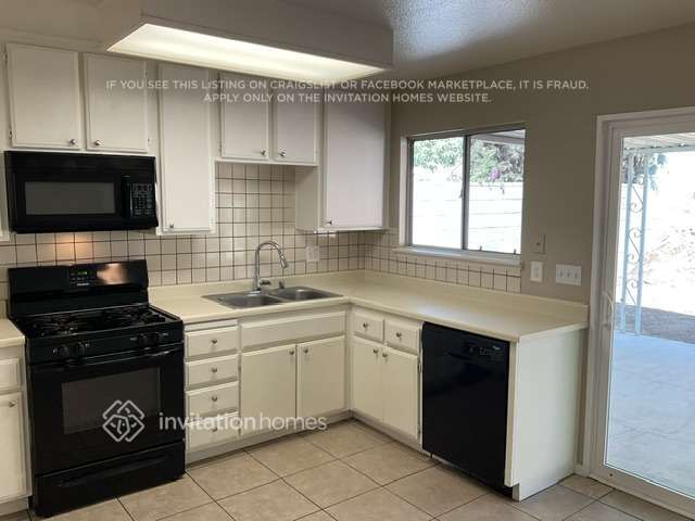 Building Photo - 3437 Yuba Cir