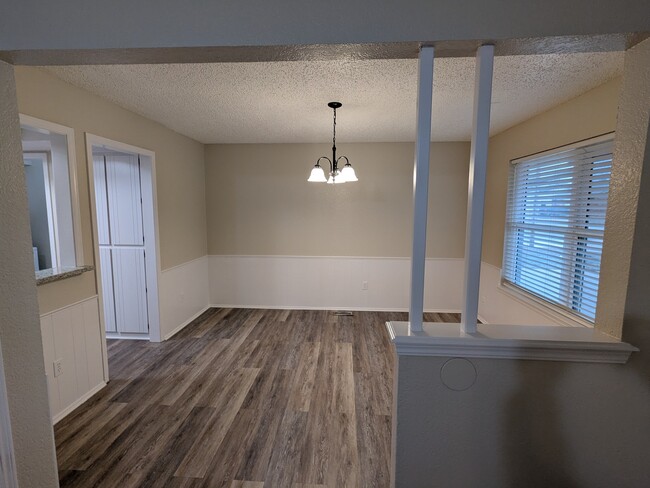 Dining room - 6720 Elk Canyon Rd