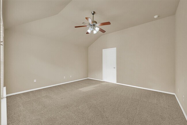 Building Photo - 12914 Pecan Shores Dr