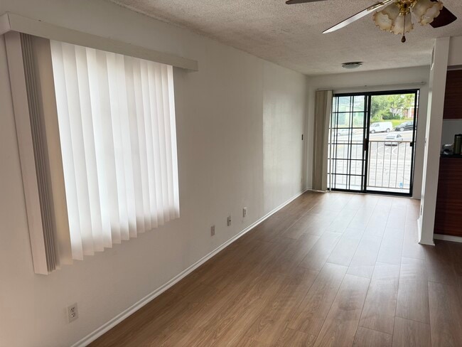 Building Photo - 3228 Honolulu Ave