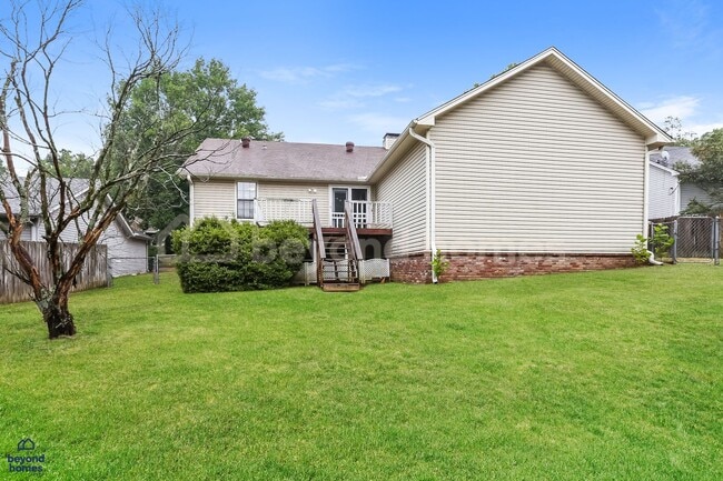 Building Photo - Updated 3BR Sherwood Home with Huge Fenced Yard