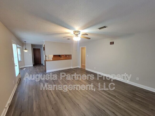 Building Photo - 4460 Whisperwood Dr