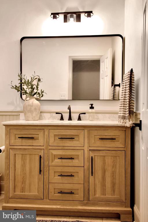 Building Photo - 159 Columbia Ave