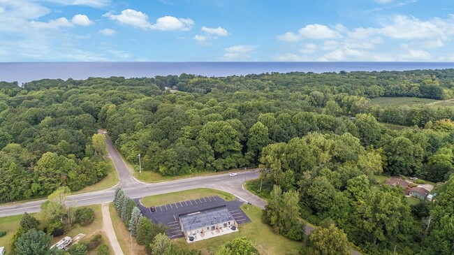 Building Photo - Blue Star Highway South Haven Residential ...