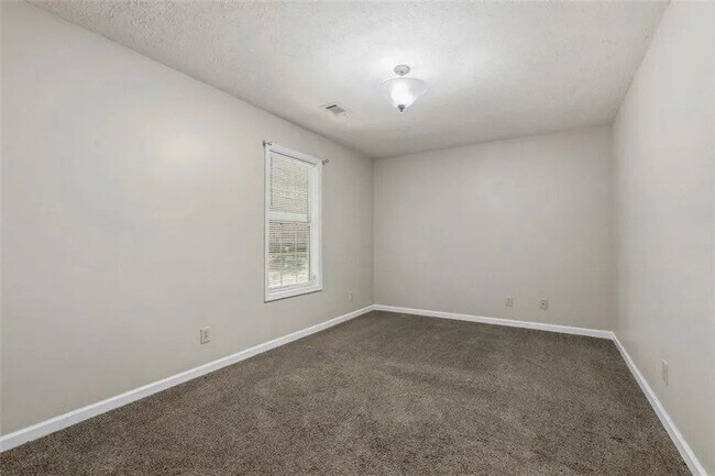 Building Photo - 3968 Brantley Dr