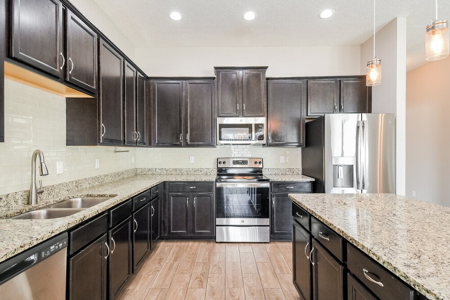 Building Photo - 4538 Song Sparrow Dr