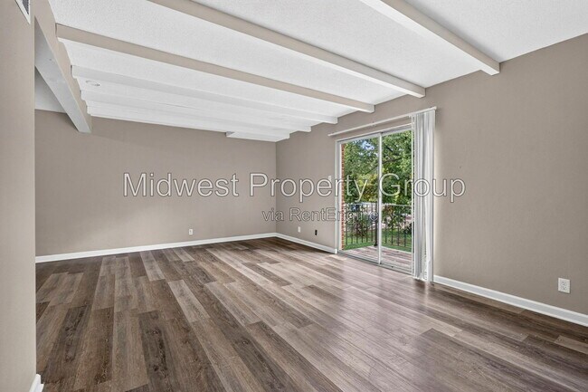 Building Photo - 10002 Kodiak Dr