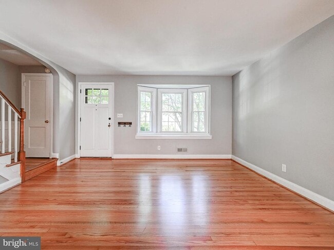 Building Photo - 111 Stanmore Rd