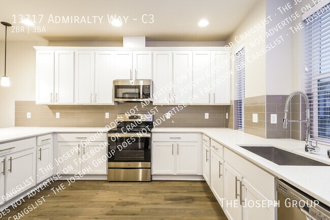 Building Photo - 13717 Admiralty Way