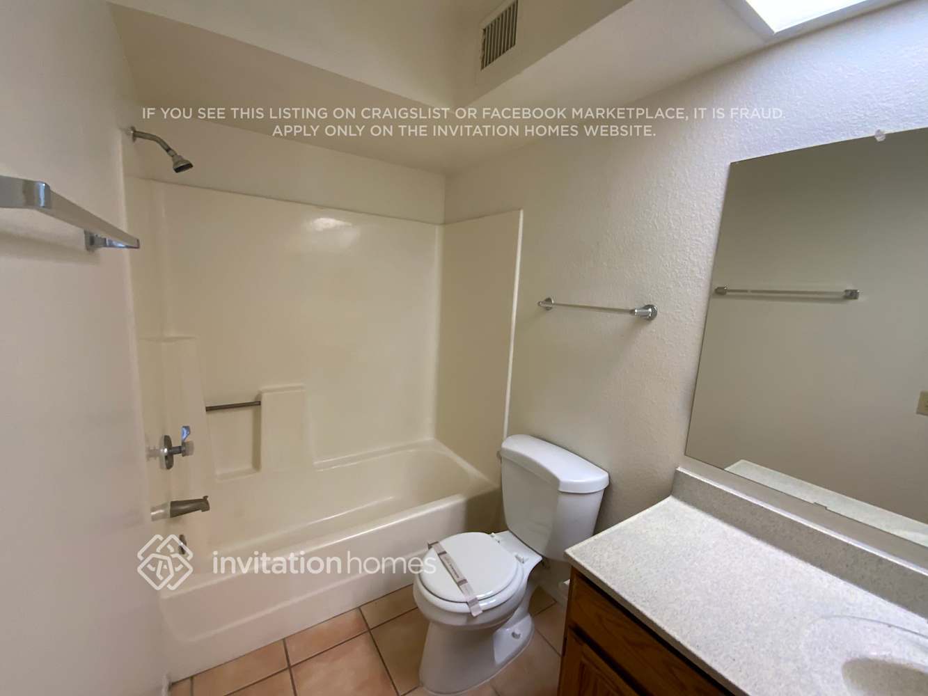 Building Photo - 6946 W Nicolet Ave