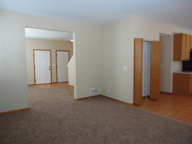 Building Photo - 1204 Stonecrop Ln