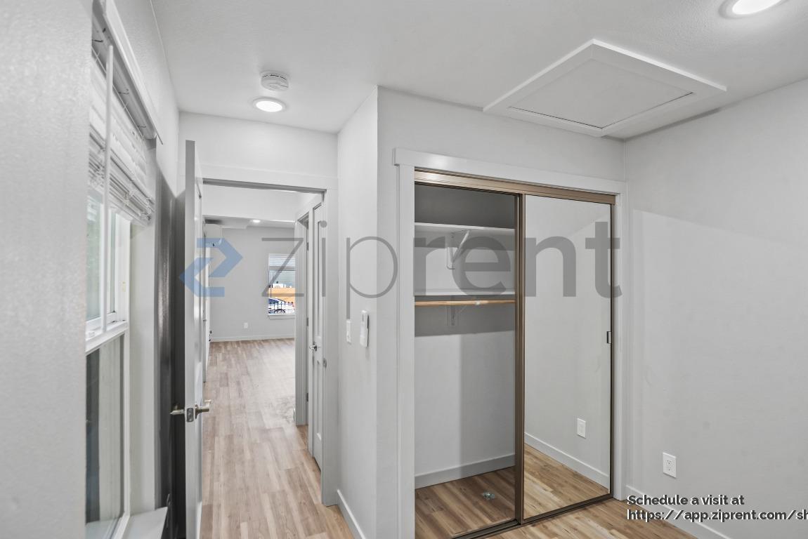 Building Photo - 3216 California St