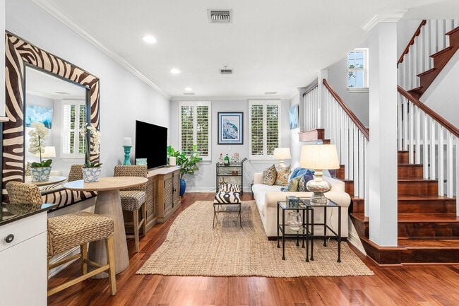 Building Photo - 75 NE 5th Ave