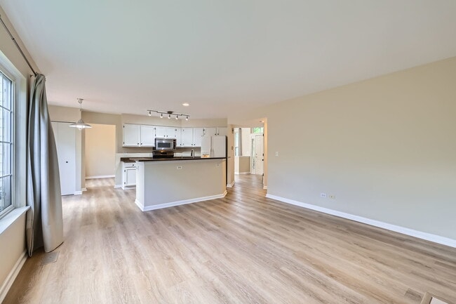 Building Photo - 1208 Darnell Dr