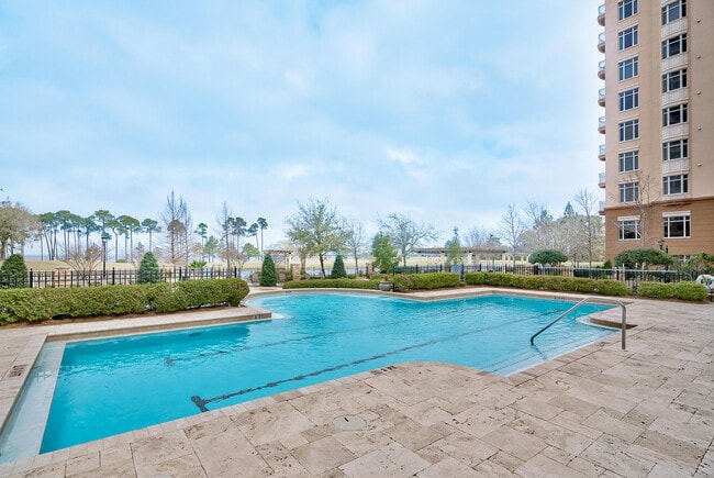 Building Photo - 400 Kelly Plantation Dr