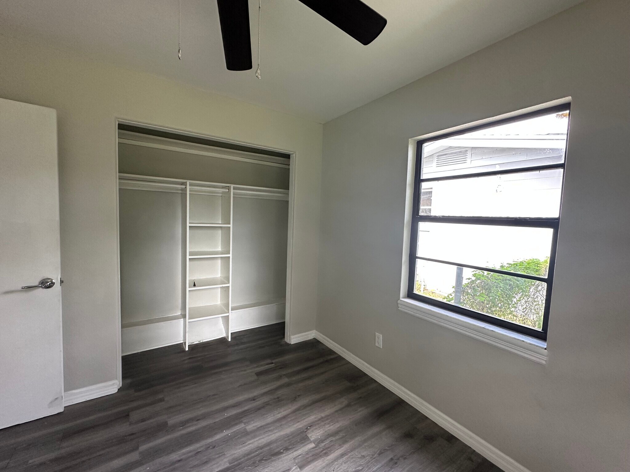 Building Photo - 429 Ventura Ave