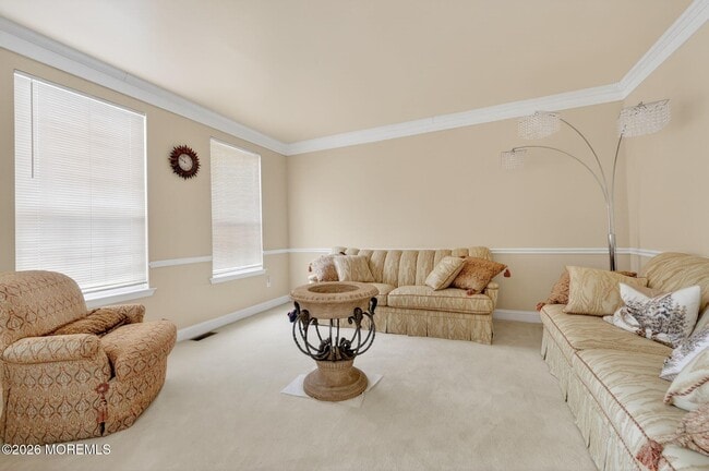 Building Photo - 153 Sandra Way