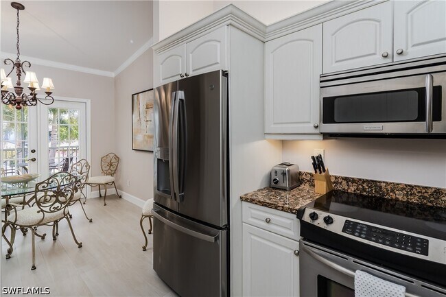 Building Photo - 7046 Barrington Cir