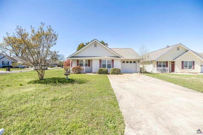 Building Photo - 309 Deerfield Cir