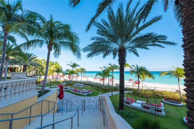 Building Photo - 17749 Collins Ave