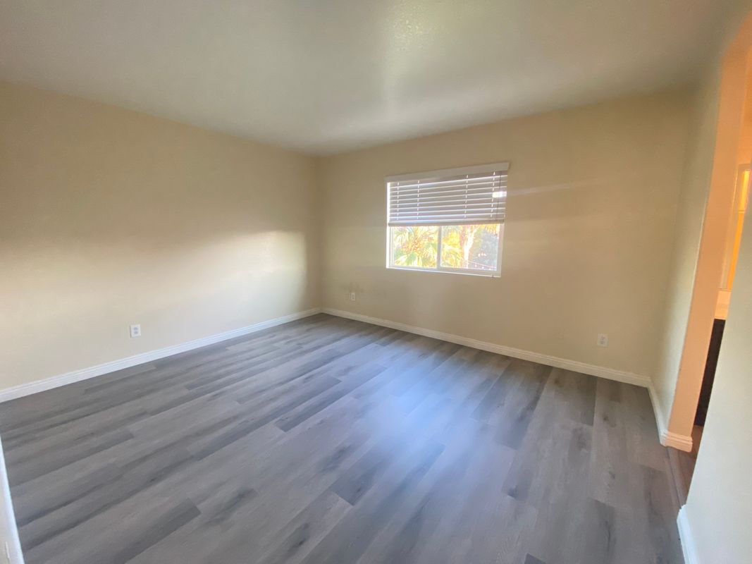 Building Photo - 25335 MacKenzie Ct