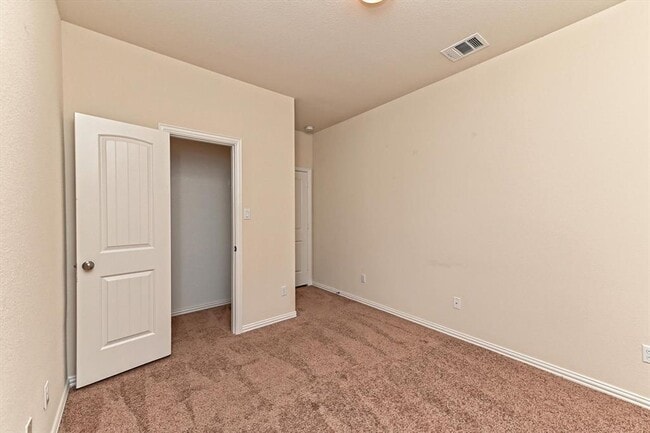 Building Photo - 265 Shale Cir