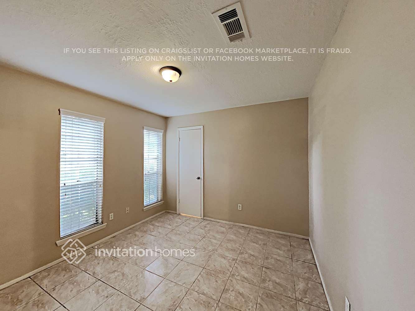 Building Photo - 22610 Meadowgate Dr
