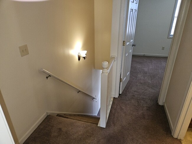 Building Photo - 101 Mead Ave