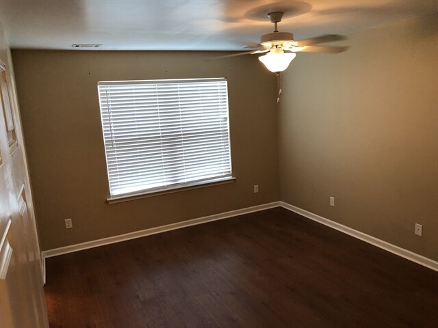 Building Photo - 40 Old Mill Rd