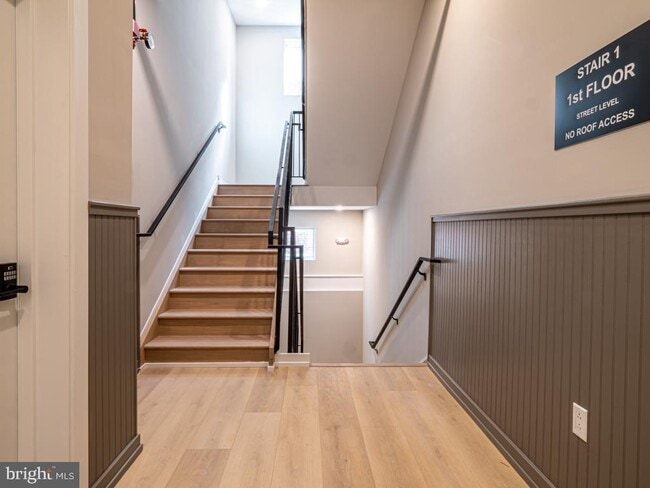 Building Photo - 769 S 10th St