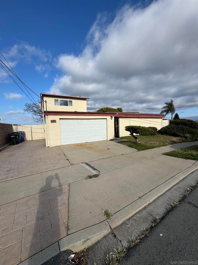 Building Photo - 2191 Cardinal Dr
